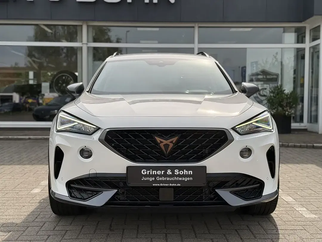 CUPRA Formentor PHEV - Thumbnail 3