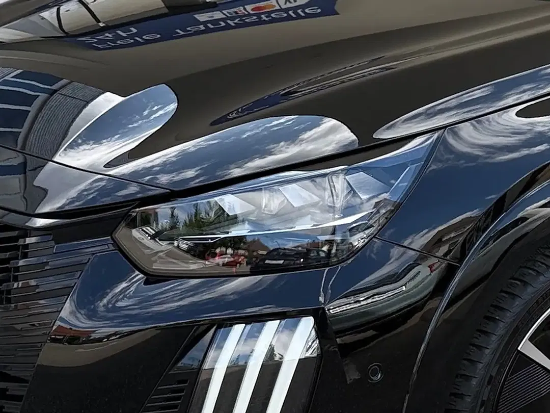 Peugeot 208 156 EV GT - Thumbnail 6
