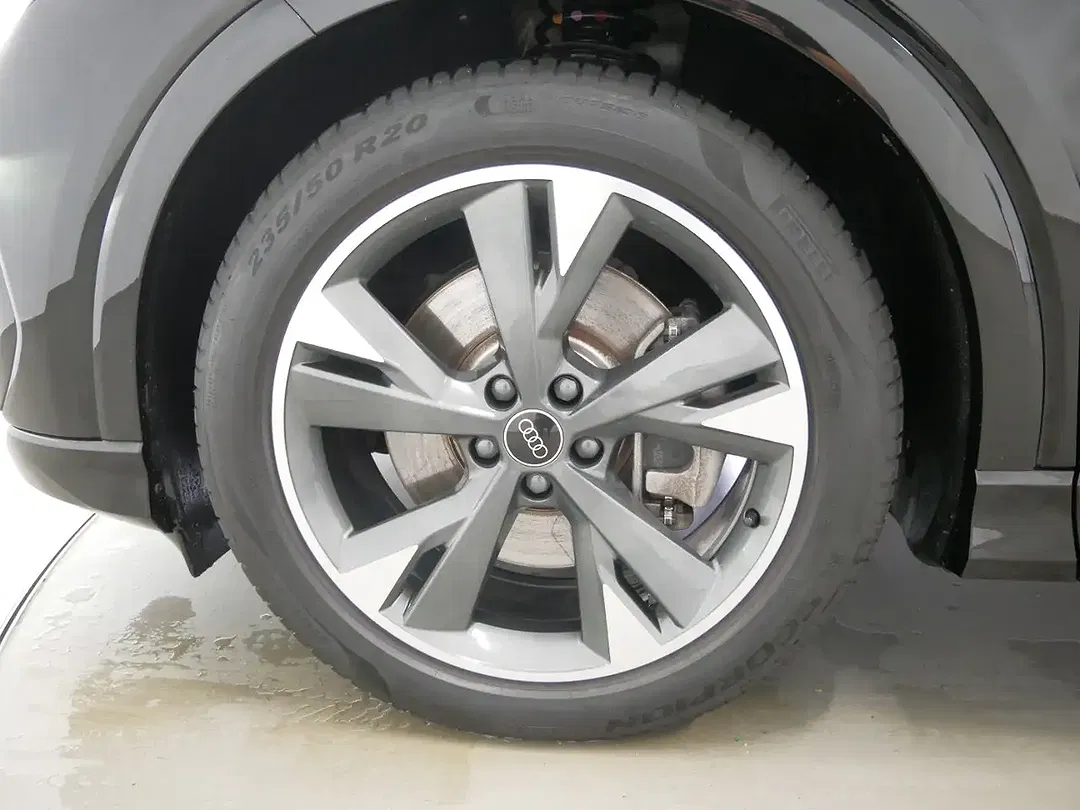 Audi Q4 e-tron 40 Matrix LED S line - Thumbnail 13