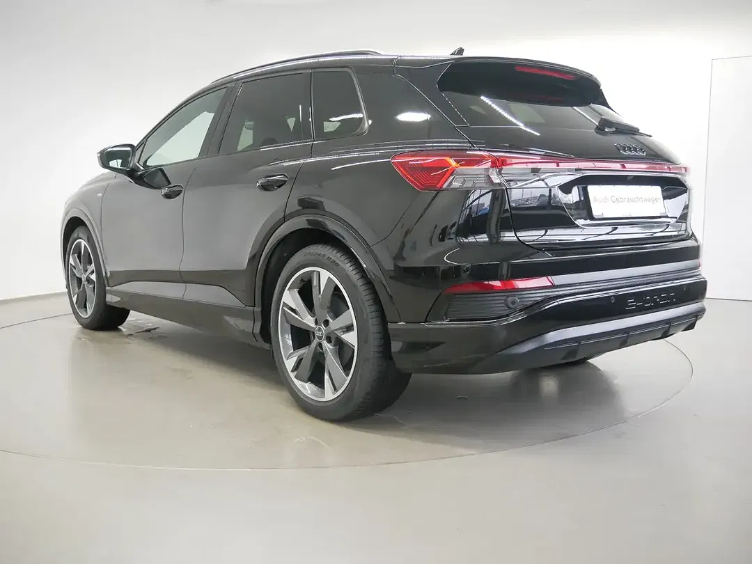 Audi Q4 e-tron 40 Matrix LED S line - Thumbnail 4