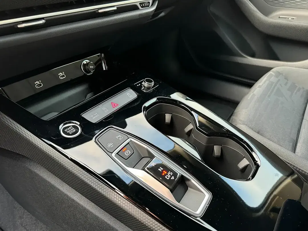 Audi A5 quattro Avant Base - Thumbnail 12