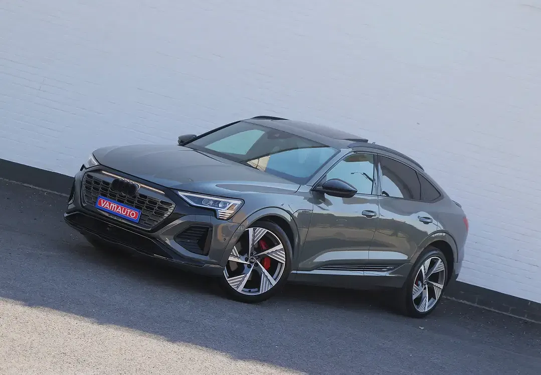 Audi Q8 e-tron 55 quattro competition Sportback - Thumbnail 11
