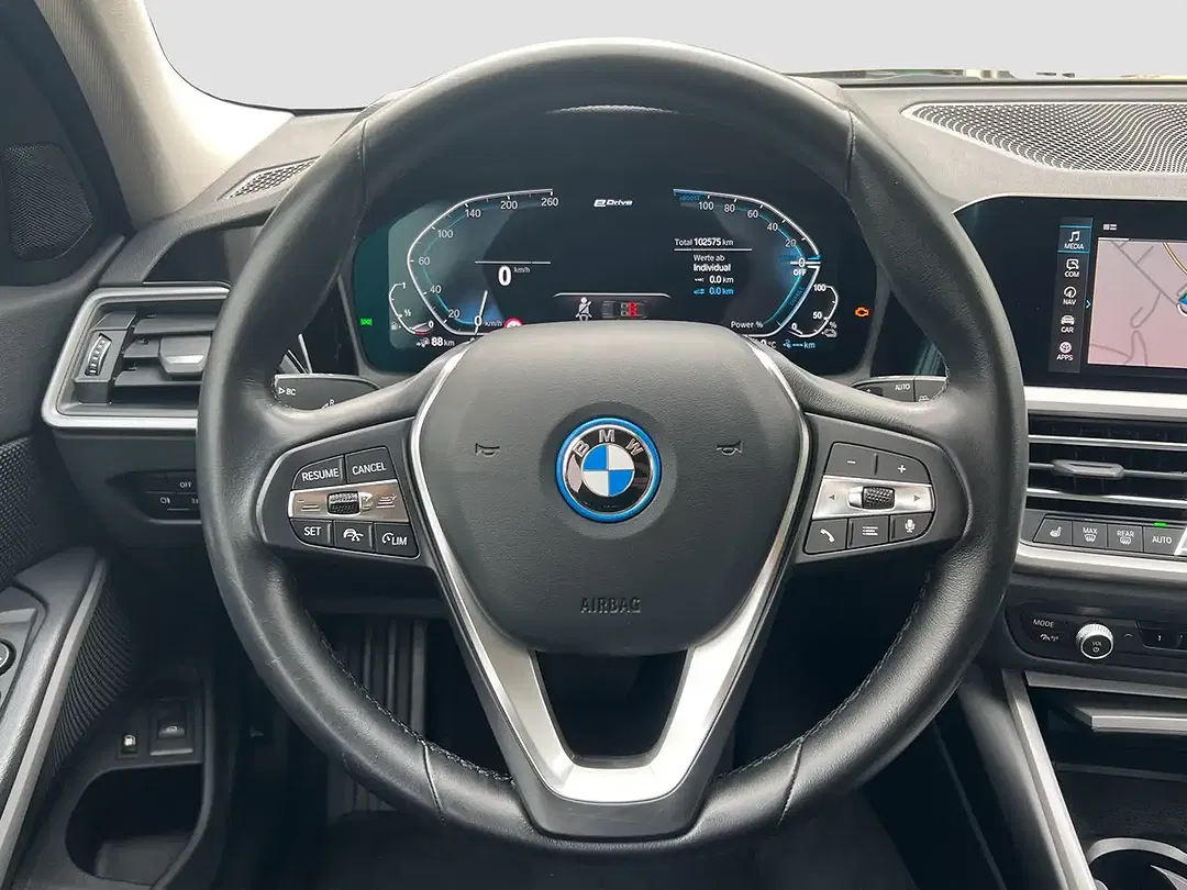 BMW 330 Touring Advantage - Thumbnail 12