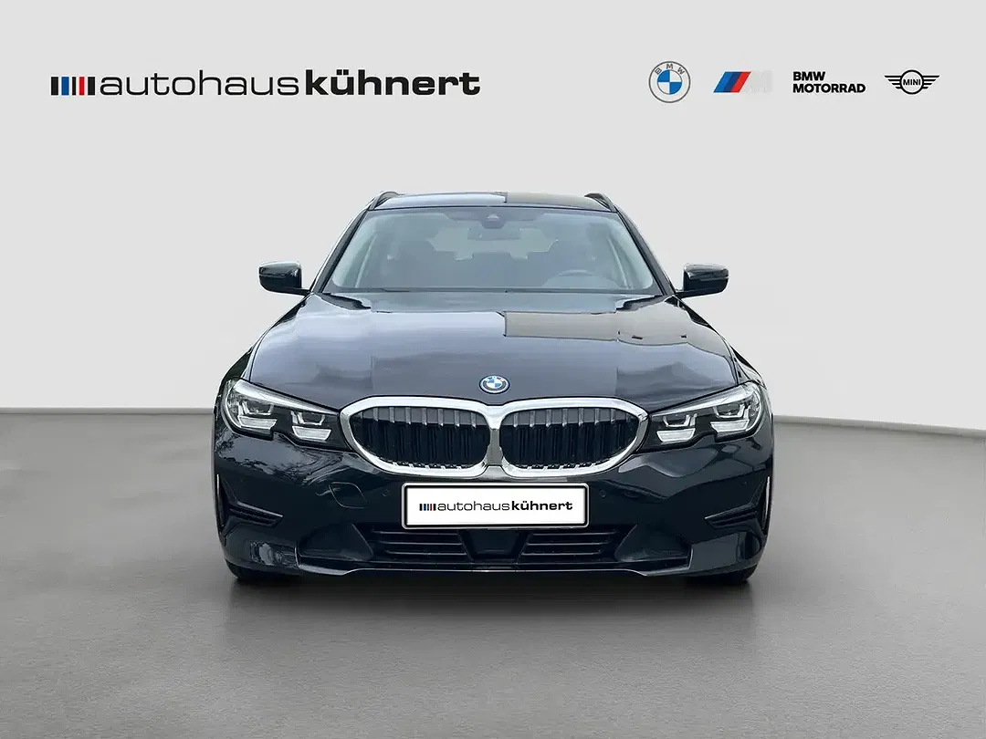 BMW 330 Touring Advantage - Thumbnail 2