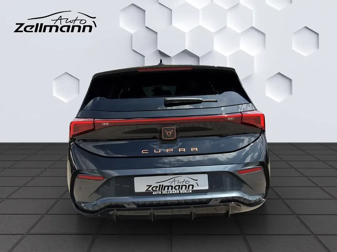 CUPRA Born - Thumbnail 4