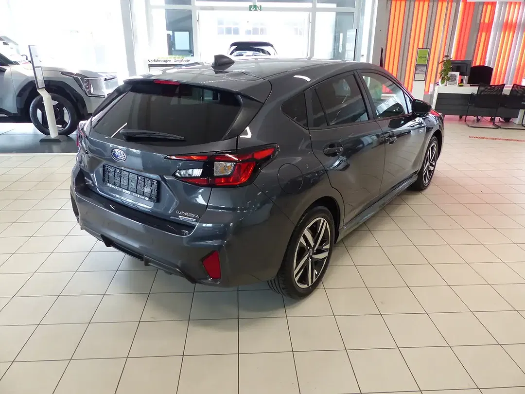 Subaru Impreza 2.0 AUT AWD - Thumbnail 7