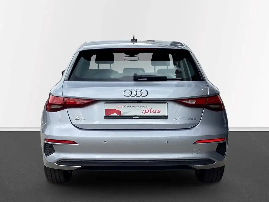 Audi A3 S tronic Sportback - Thumbnail 5