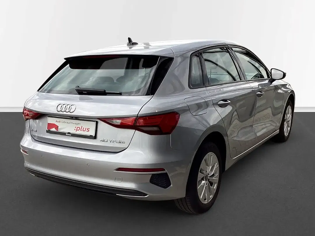 Audi A3 S tronic Sportback - Thumbnail 6