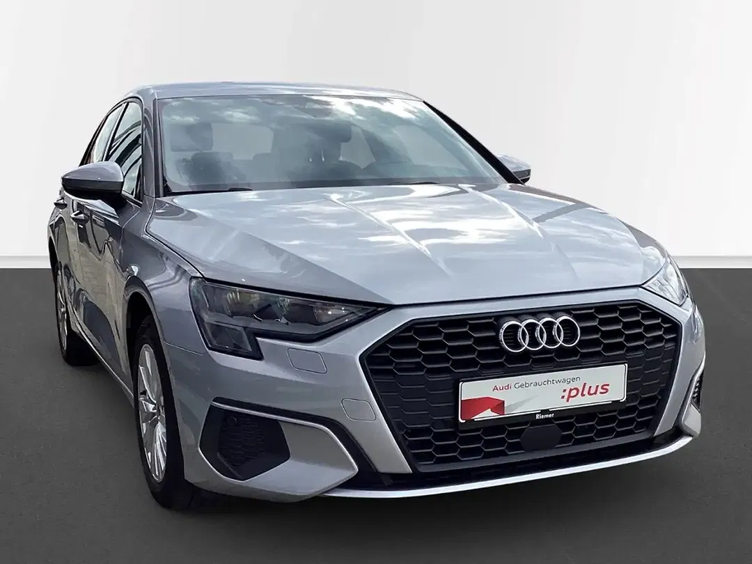 Audi A3 S tronic Sportback - Thumbnail 8