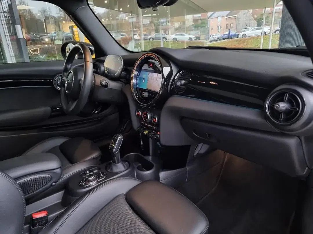 MINI Cooper SE - Thumbnail 22