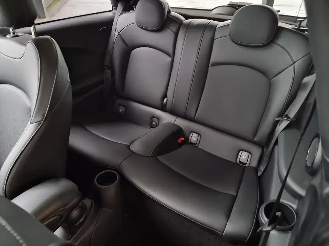 MINI Cooper SE - Thumbnail 25