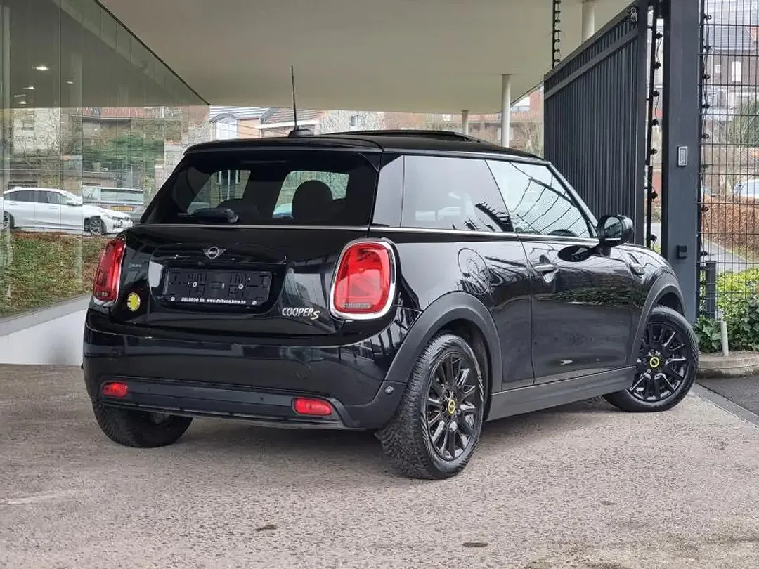 MINI Cooper SE - Thumbnail 5