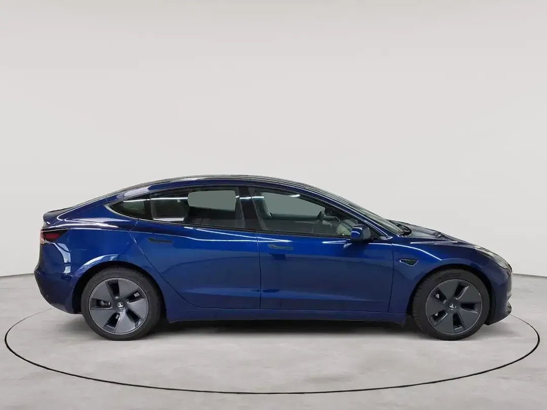 Tesla Model 3 AWD Dual Motor Long Range - Thumbnail 3