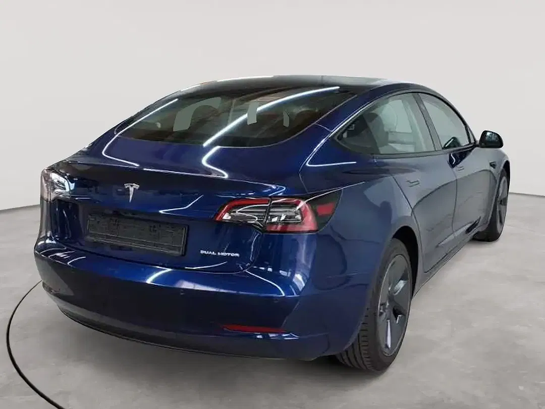 Tesla Model 3 AWD Dual Motor Long Range - Thumbnail 4