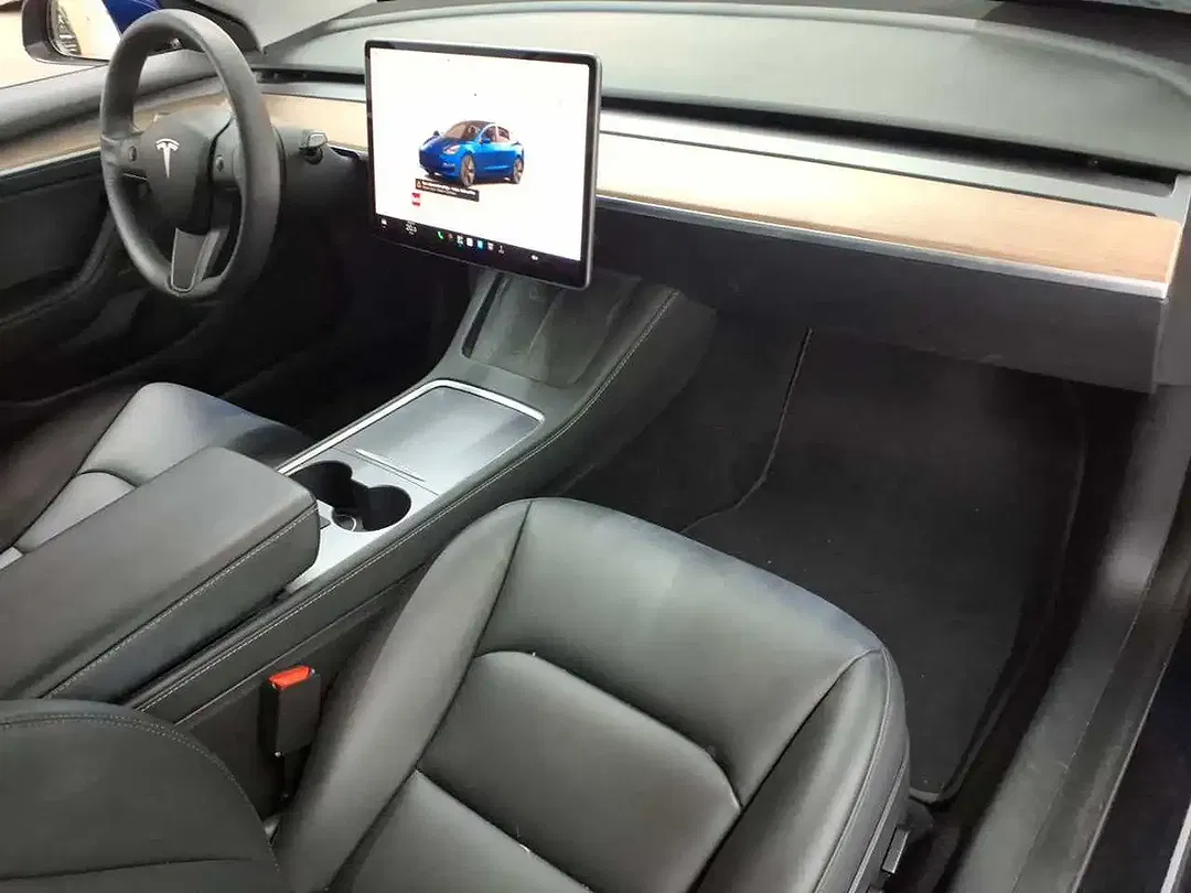 Tesla Model 3 AWD Dual Motor Long Range - Thumbnail 9