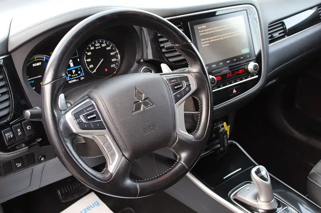 Mitsubishi Outlander 2.4 PHEV 4WD - Thumbnail 11