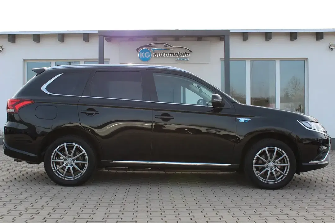 Mitsubishi Outlander 2.4 PHEV 4WD - Thumbnail 5