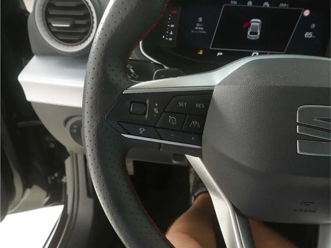 SEAT Ibiza 1.0 TSI FR - Thumbnail 10