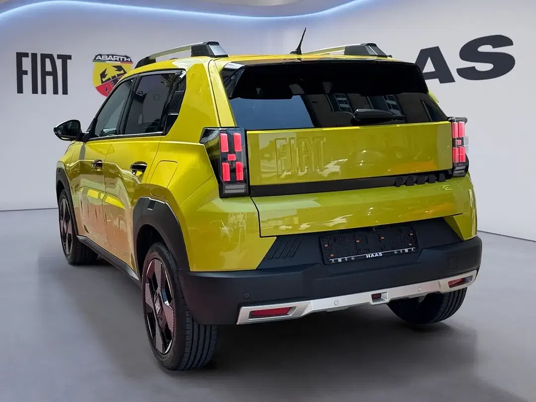 Fiat Grande Panda EV La Prima - Thumbnail 3