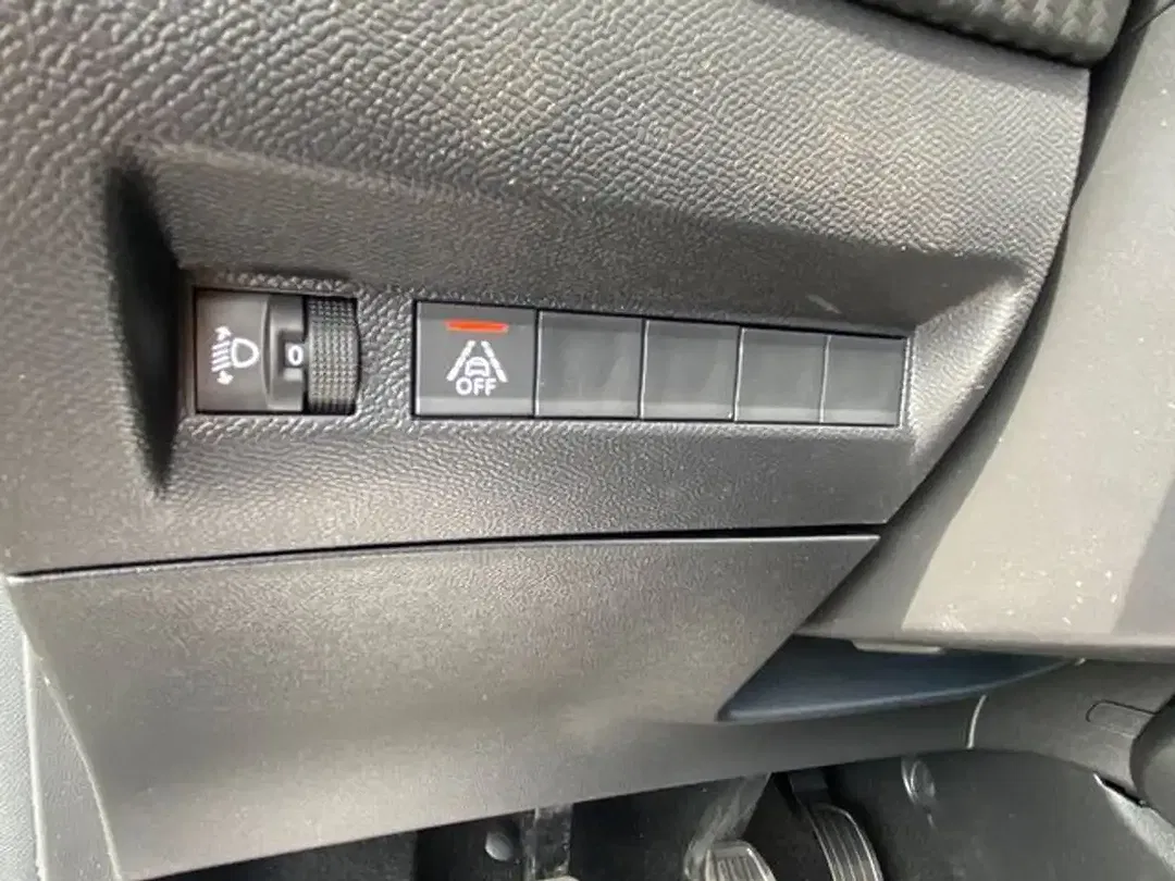 Peugeot 208 100 BlueHDi Active Pack - Thumbnail 14