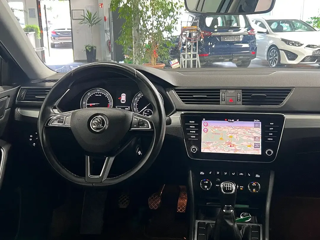 Skoda Superb 2.0 TDI Combi - Thumbnail 6