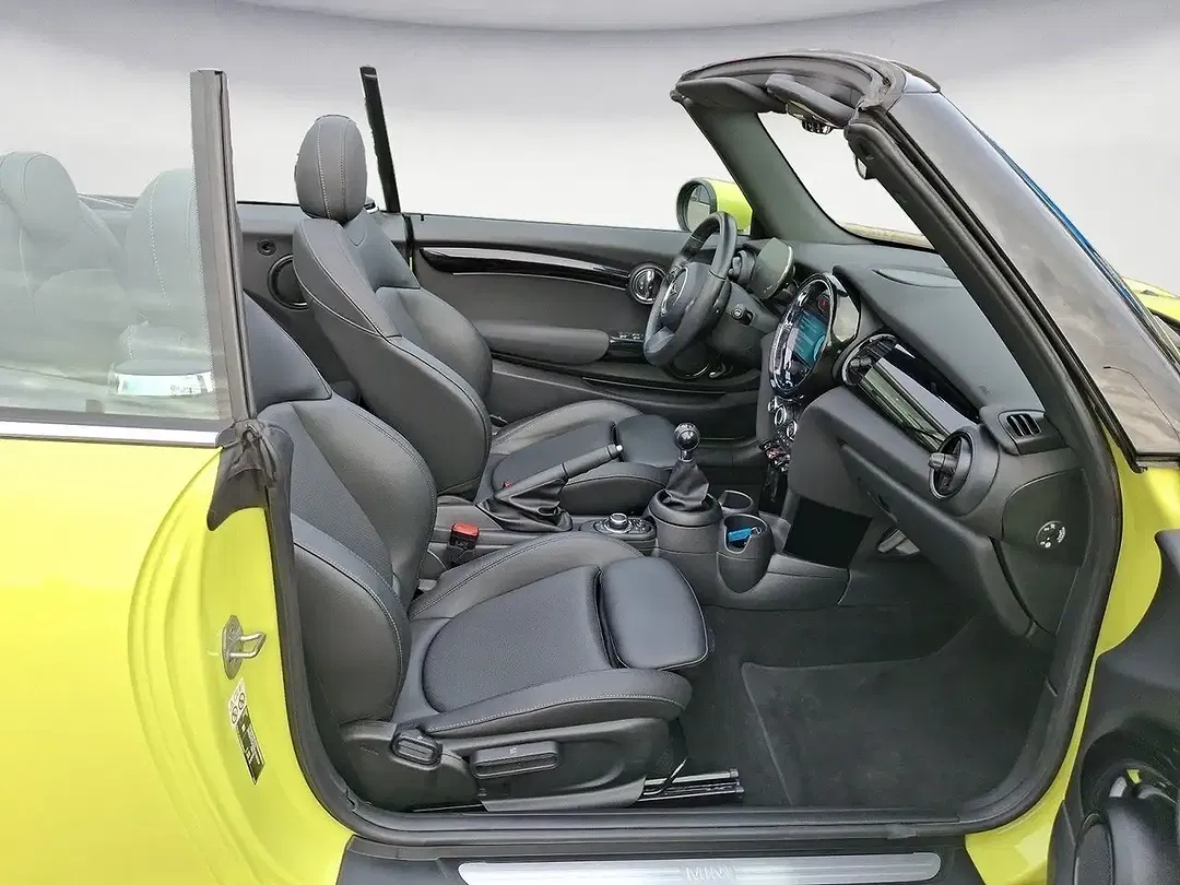 MINI One Cabrio Classic Trim - Thumbnail 9