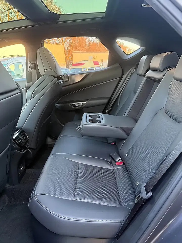 Lexus NX 350h AUT E-FOUR F SPORT - foto 12