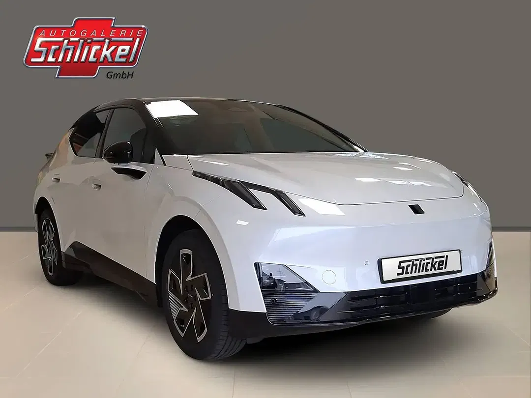 Lynk & Co 02 - Thumbnail 10