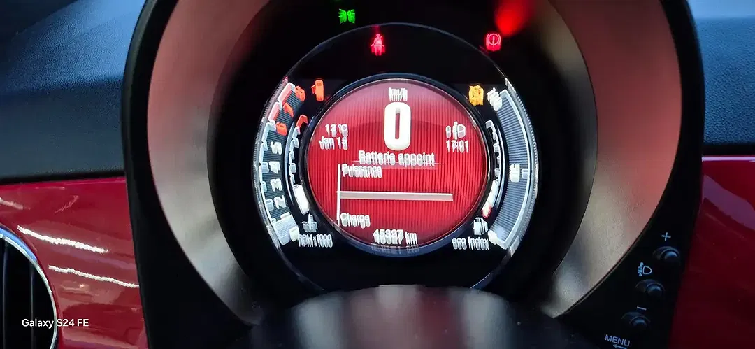 Fiat 500 1.0 MHEV RED - Thumbnail 13