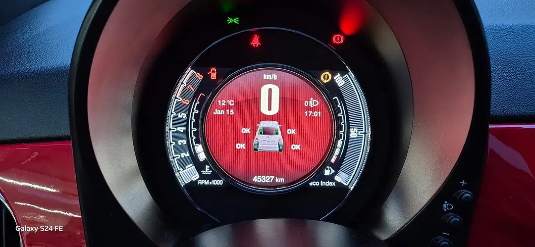 Fiat 500 1.0 MHEV RED - Thumbnail 14