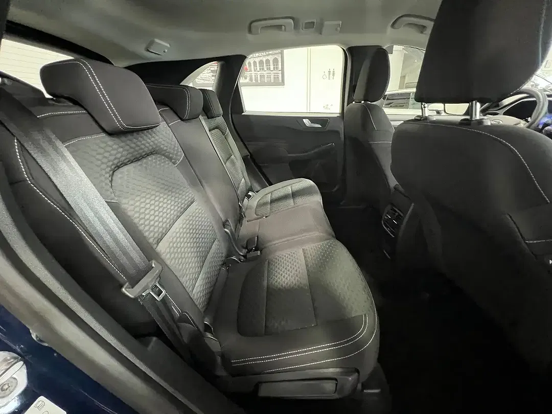 Ford Kuga 2.5 Hybrid AUT - foto 15