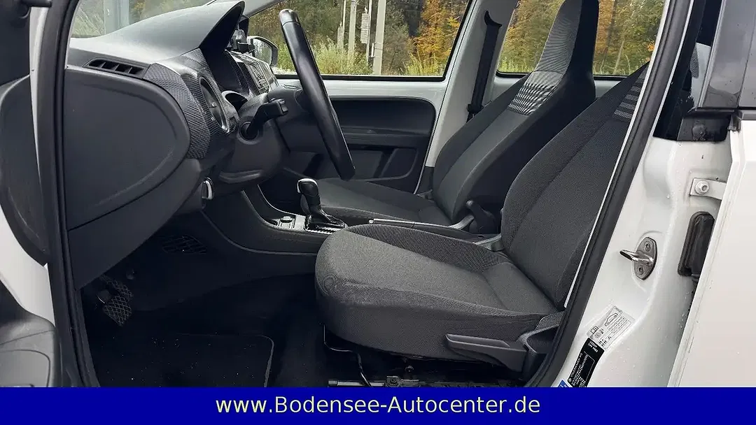 Volkswagen e-up! - Thumbnail 9