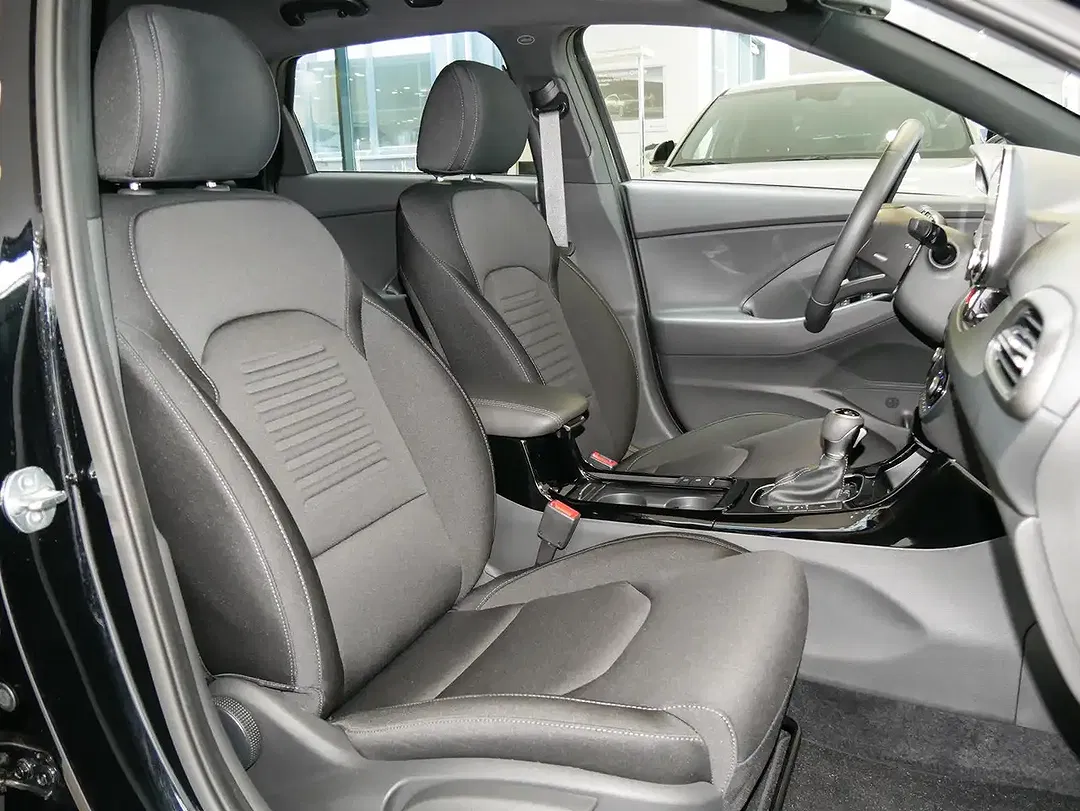 Hyundai i30 1.6 T-GDI DCT cw Trend - Thumbnail 4