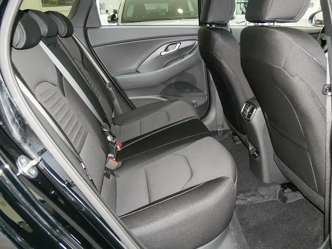 Hyundai i30 1.6 T-GDI DCT cw Trend - Thumbnail 8