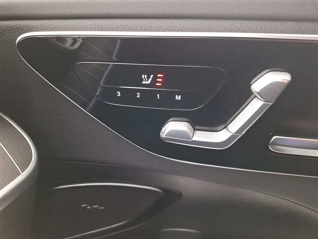 Mercedes-Benz C 300 9G-TRONIC AMG Line - Thumbnail 27