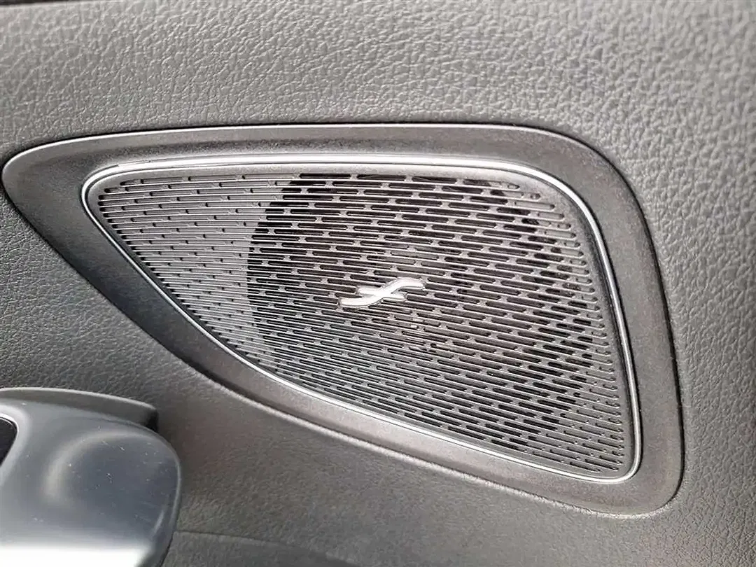 Mercedes-Benz C 300 9G-TRONIC AMG Line - Thumbnail 34