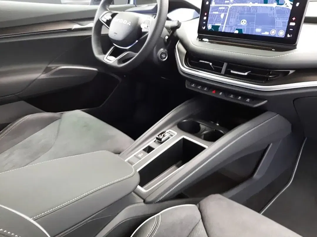 Skoda Enyaq 85x Sportline - Thumbnail 11