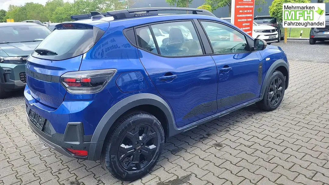 Dacia Sandero Stepway Extreme - Thumbnail 4