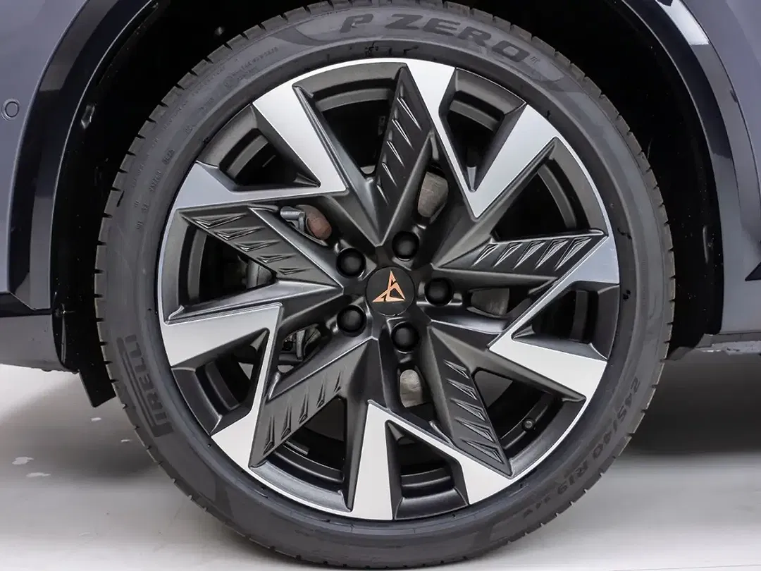 CUPRA Formentor 2.0 TSI AUT 4Drive - Thumbnail 8