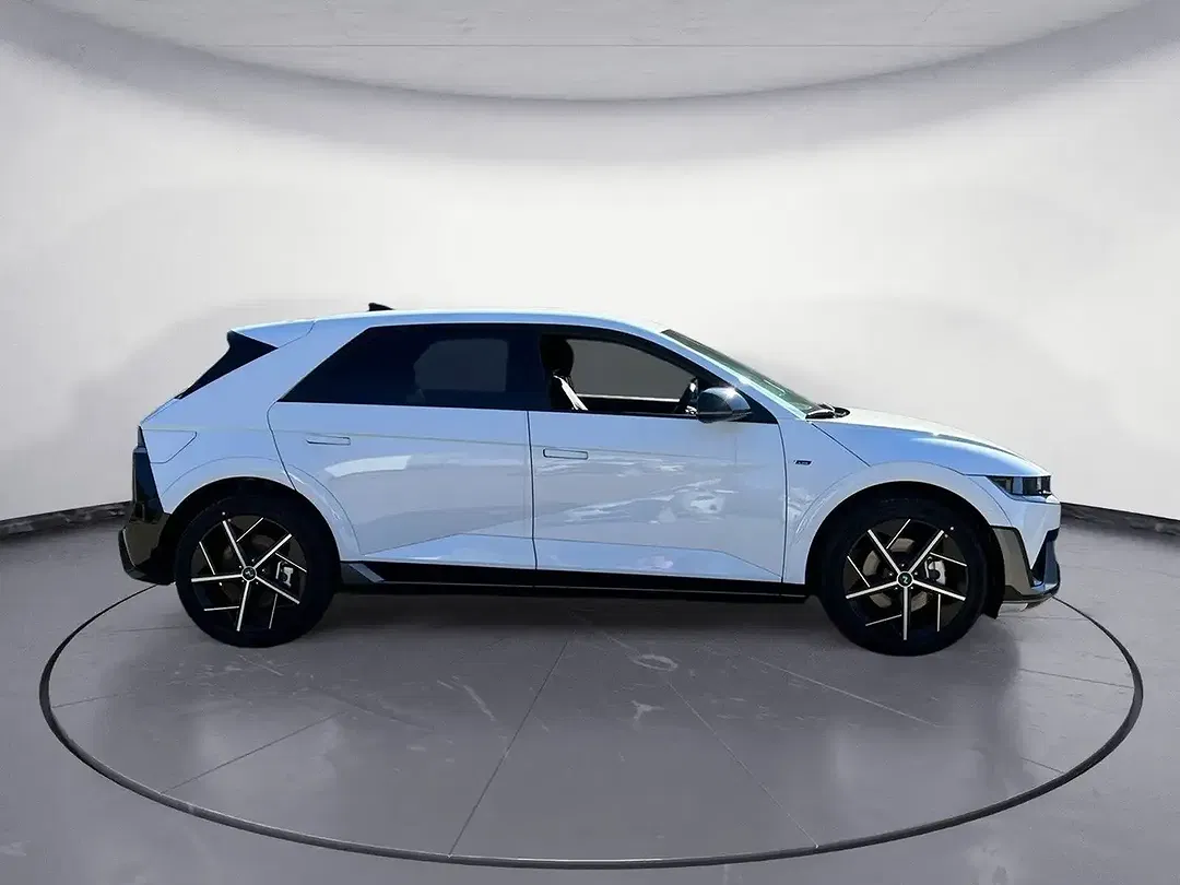 Hyundai IONIQ 5 N Line - Thumbnail 4