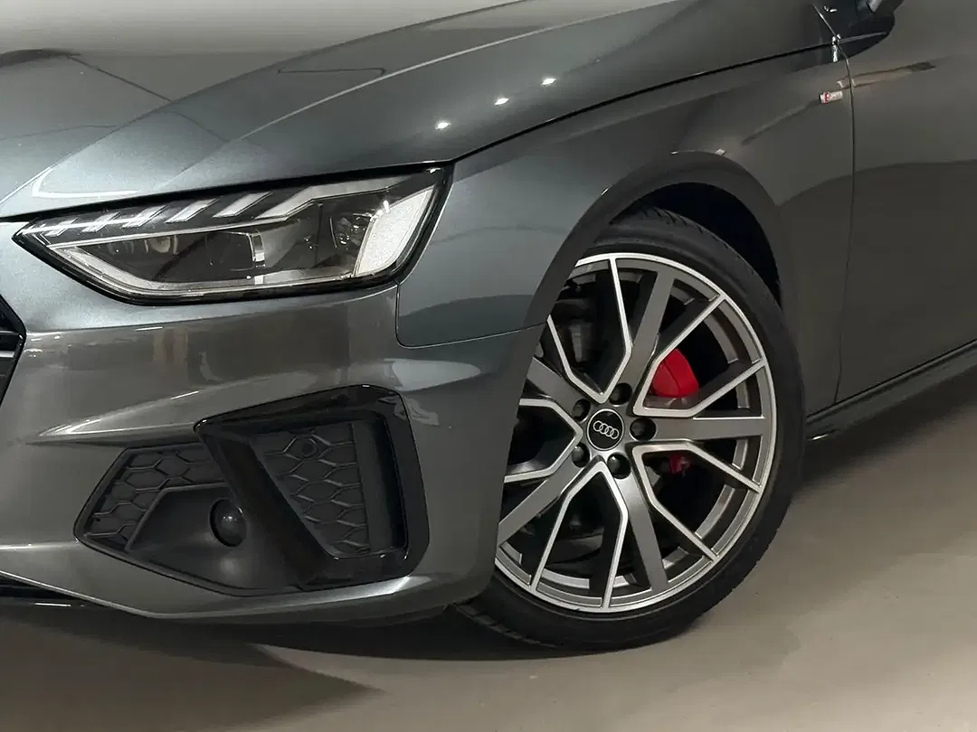 Audi A4 40 TDI Avant S line - Thumbnail 15