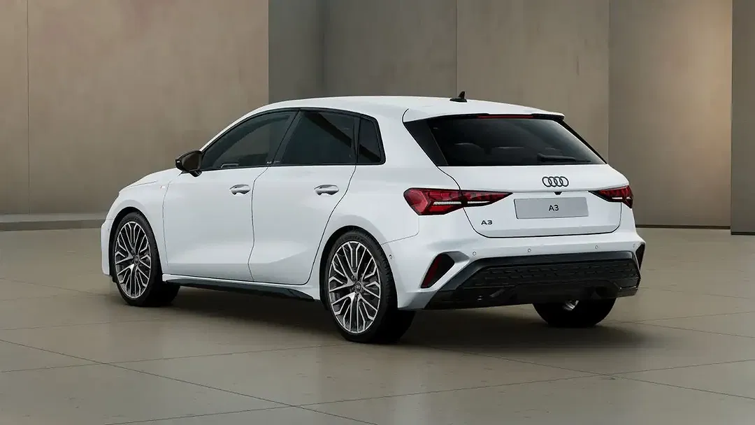 Audi A3 TFSI S tronic S line - Thumbnail 2