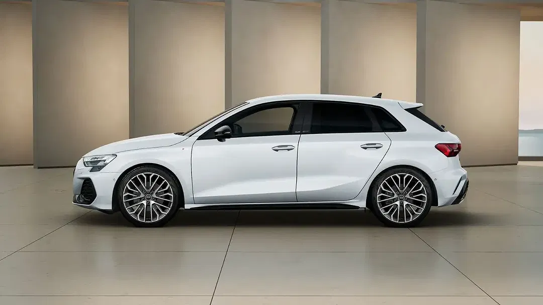 Audi A3 TFSI S tronic S line - Thumbnail 3