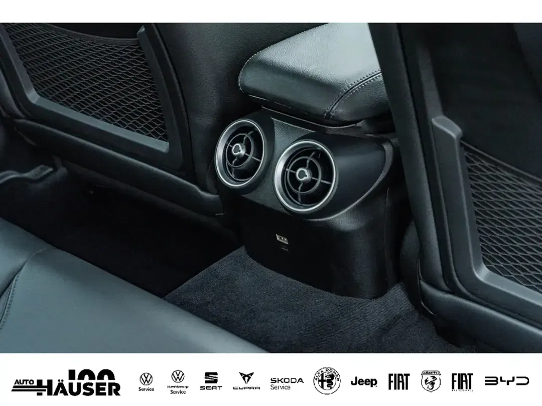 Alfa Romeo Giulia 2.0 Turbo Q4 Veloce Premium - Thumbnail 12