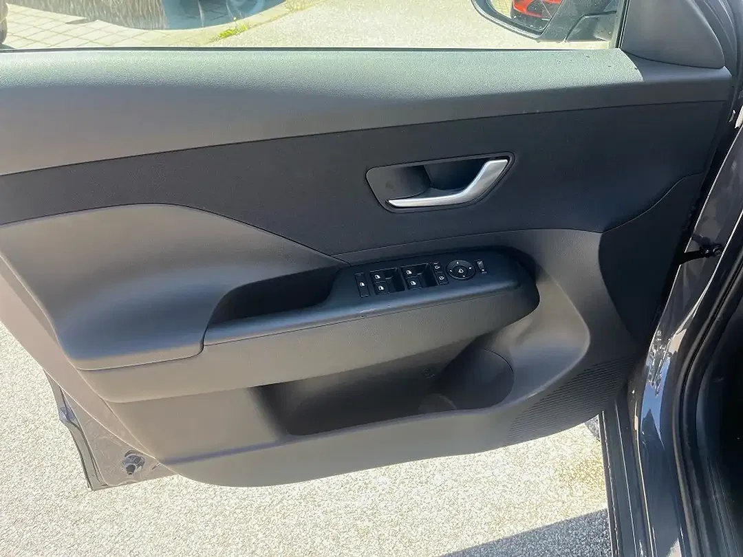 Hyundai KONA EV Smart - Thumbnail 13