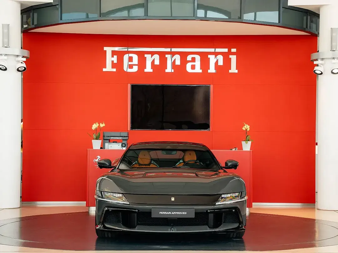 Ferrari 12 Cilindri - Thumbnail 10