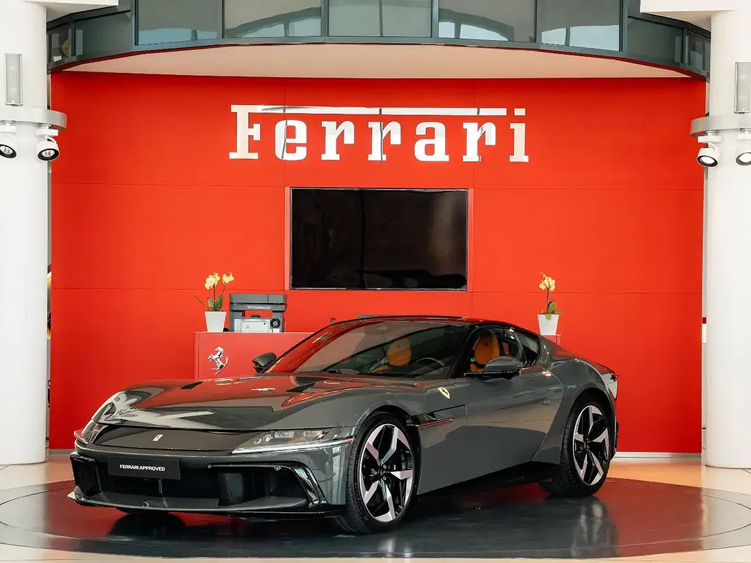 Ferrari 12 Cilindri - foto 2