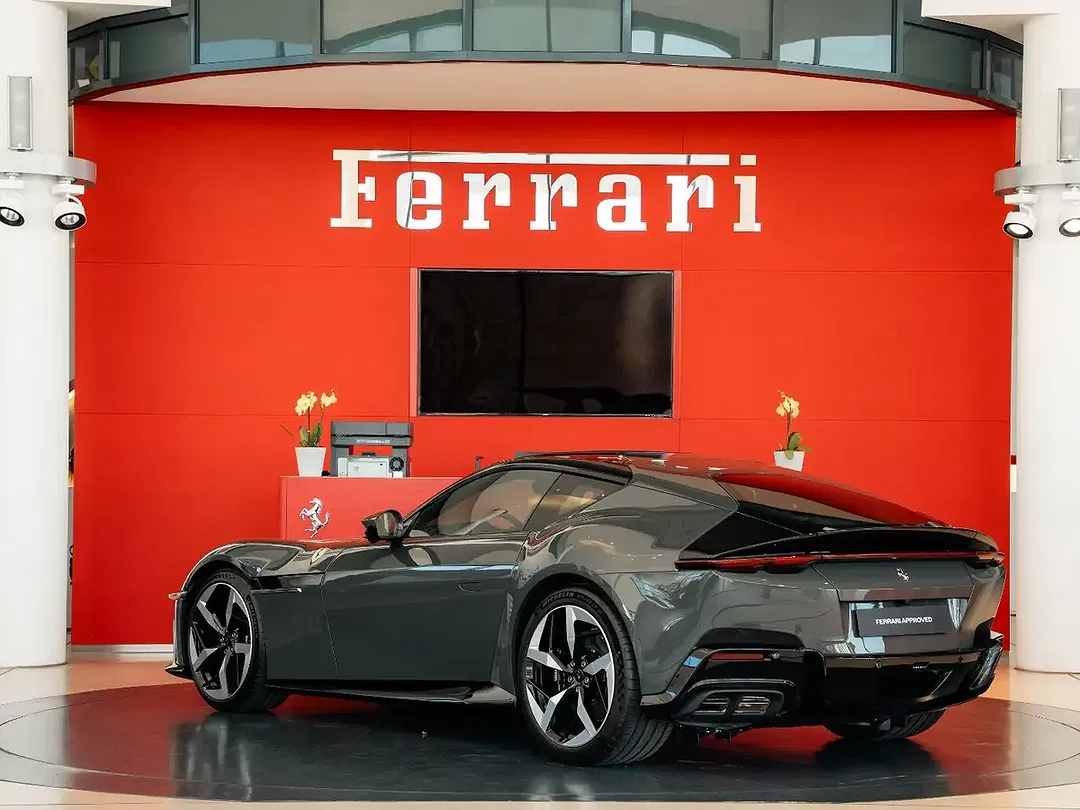 Ferrari 12 Cilindri - Thumbnail 5