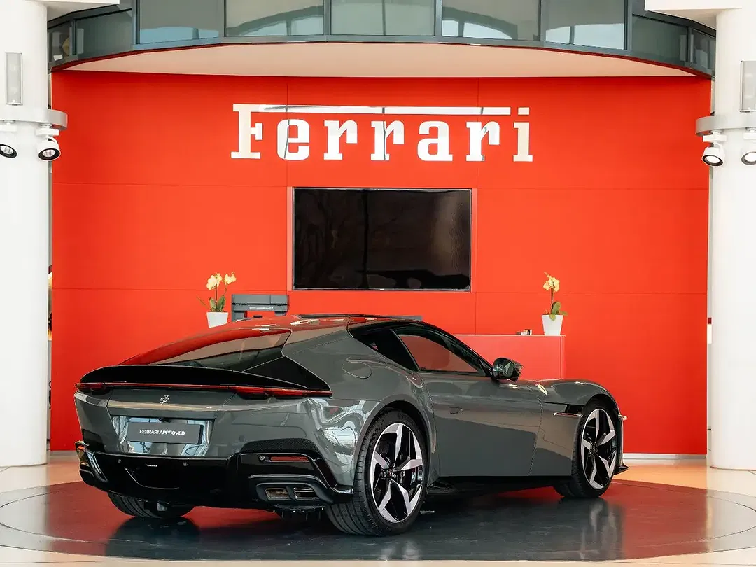 Ferrari 12 Cilindri - Thumbnail 7