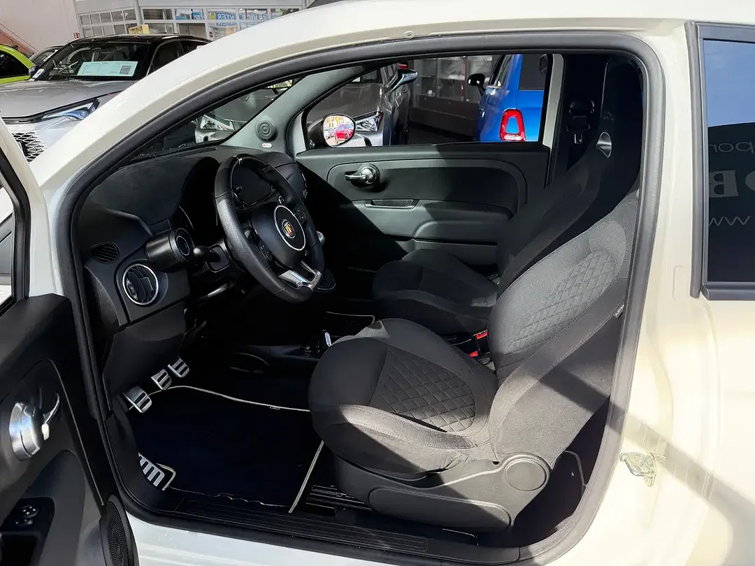 Abarth 695 1.4 T-Jet - Thumbnail 12